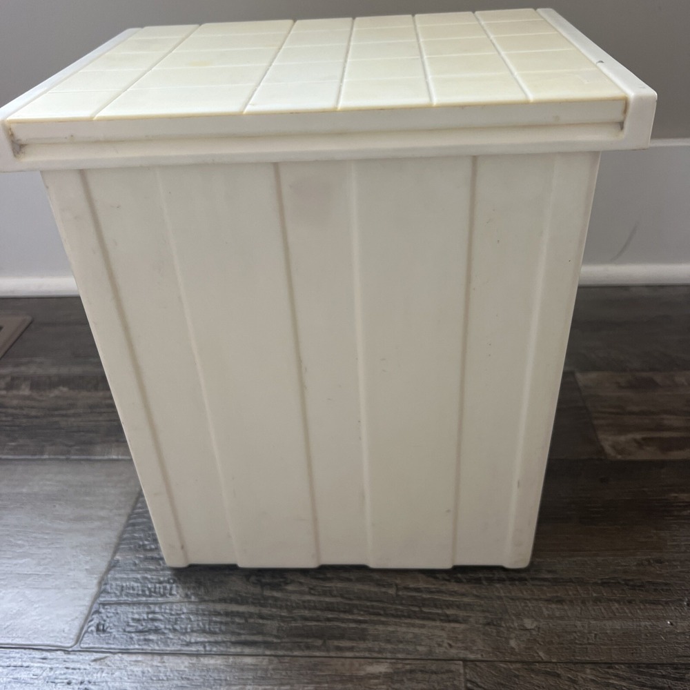 Vtg Fesco Y-123 Hard Plastic Trash Bin Beige Pink Daisy Lidded MCM - Picture 5 of 11